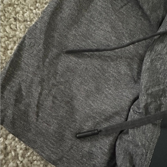 Lululemon T.H.E. Short *Linerless 9" Updated Heathered Texture Printed Greyt Dee - Picture 4 of 4